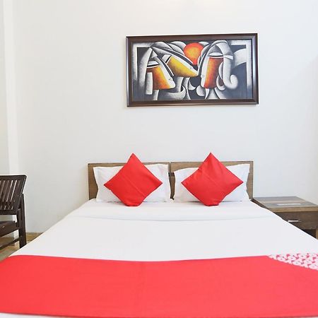 Oyo 72519 Meera Bhawan Hotel Vrindávan Kültér fotó